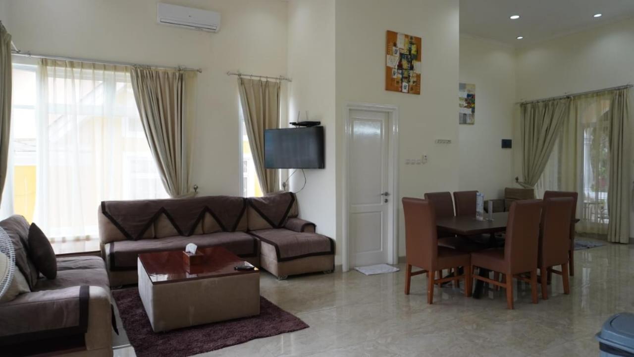 Diyar Villas Puncak M4/12 Buitenkant foto