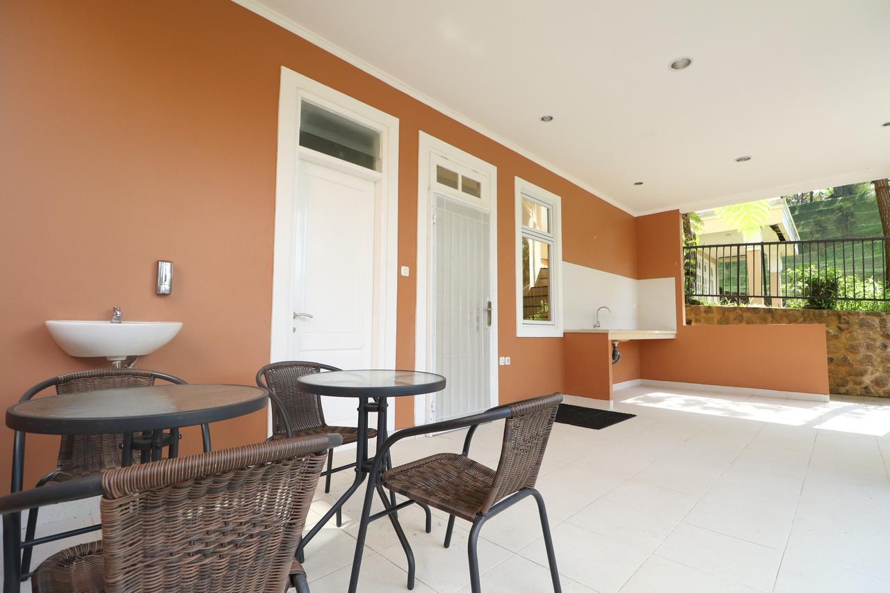 Diyar Villas Puncak M4/12 Buitenkant foto