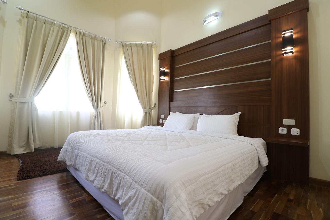 Diyar Villas Puncak M4/12 Buitenkant foto